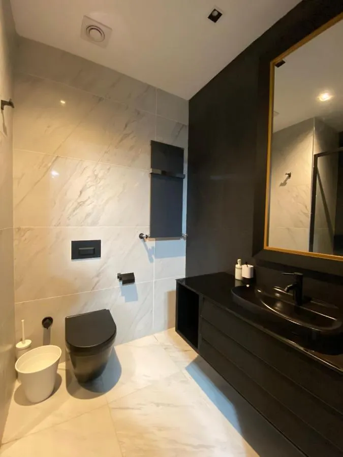 Amazing Big Flat In Taksim Daire